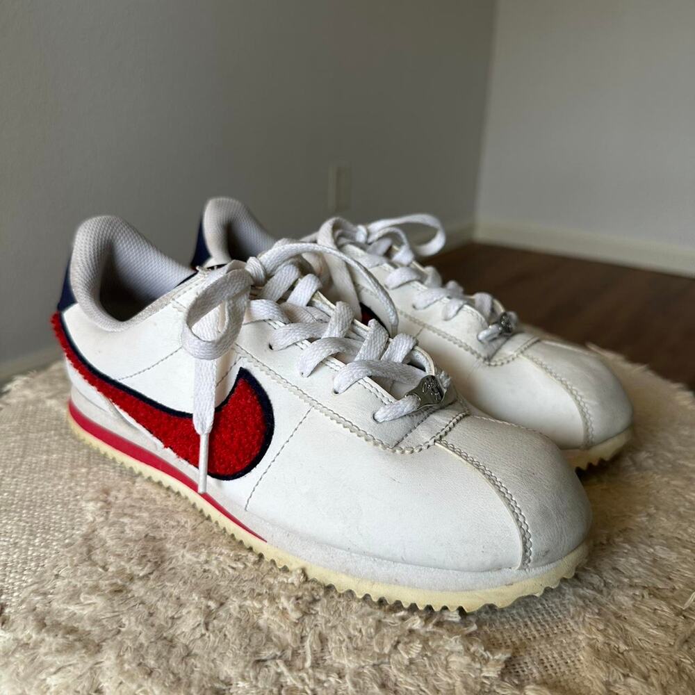 Nike Cortez 72 Forrest Gump Basic Leather Trainers Size 6.5 Youth & Woman’s 8.5